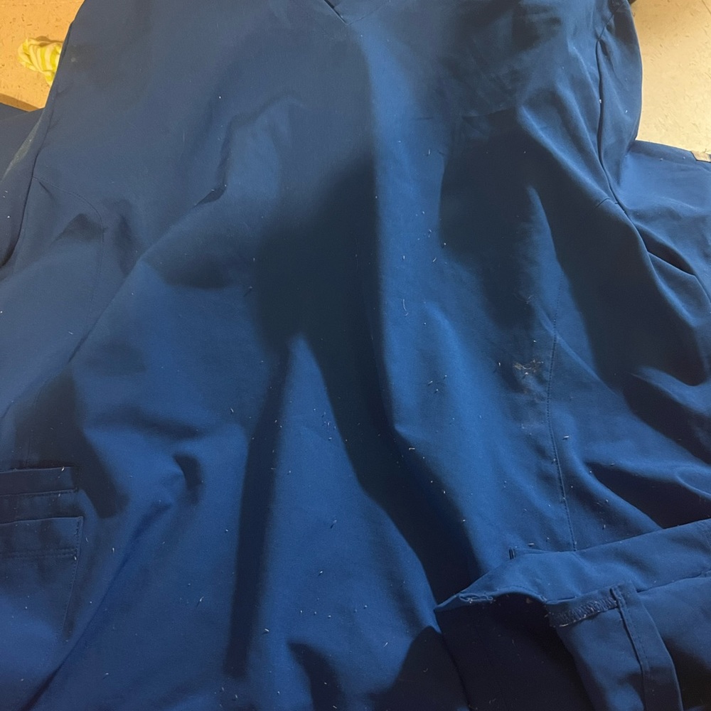 Scrub top